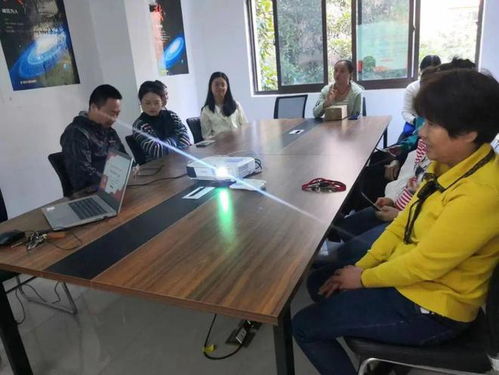 相逢同學(xué)習(xí)，合作共成長(zhǎng)——南昌市家庭教育服務(wù)項(xiàng)目十月持續(xù)深化進(jìn)行